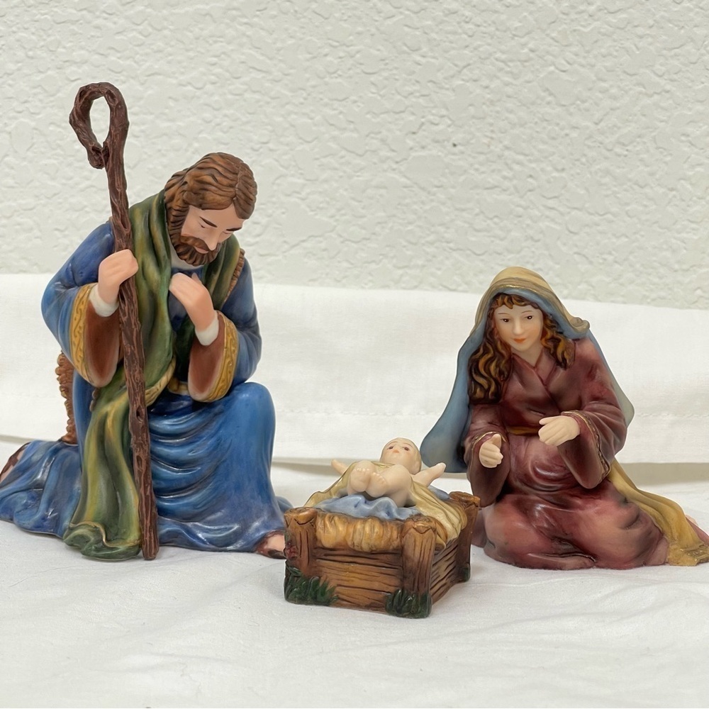 Thomas Kinkade 2001 Lot Christ Child Mary Joseph Nativity Christmas. - Picture 3 of 9